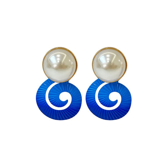 Fashionable gradient imitation snail earrings for women