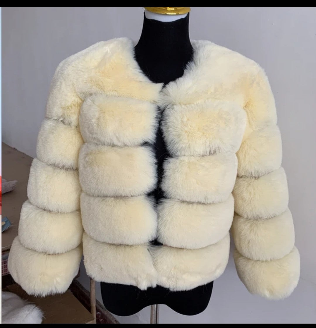 2023 Women Faux Fur Coat Jacket Korea Fashion Fur Coat Jacket Warm Feather Coats Cardigan Short Outercoat Party Elegant Outwear